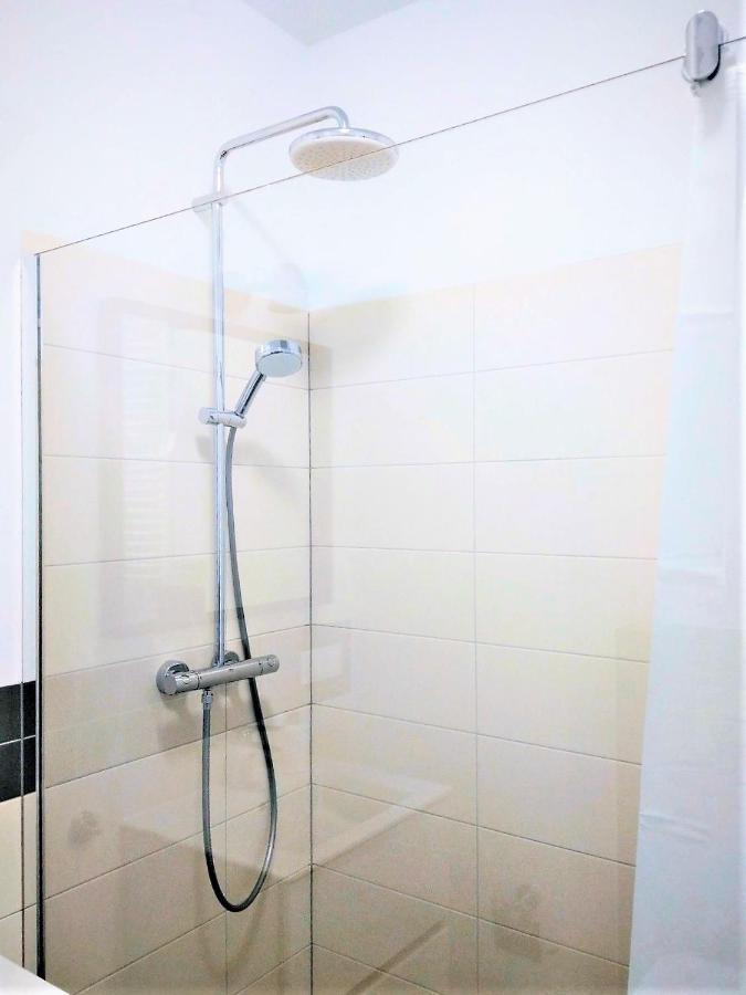 Bizapartments - Modern Flats With Parking Варшава Екстериор снимка