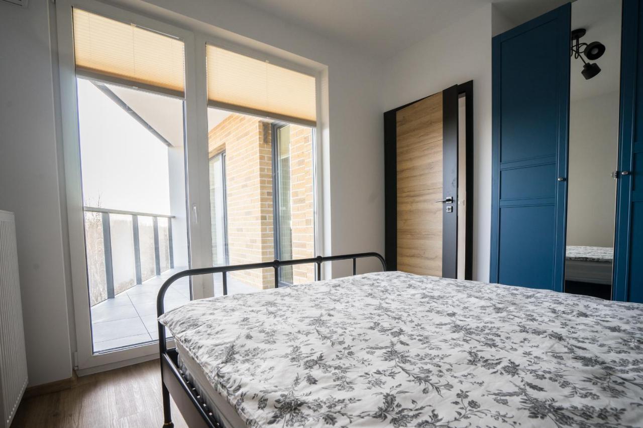 Bizapartments - Modern Flats With Parking Варшава Екстериор снимка