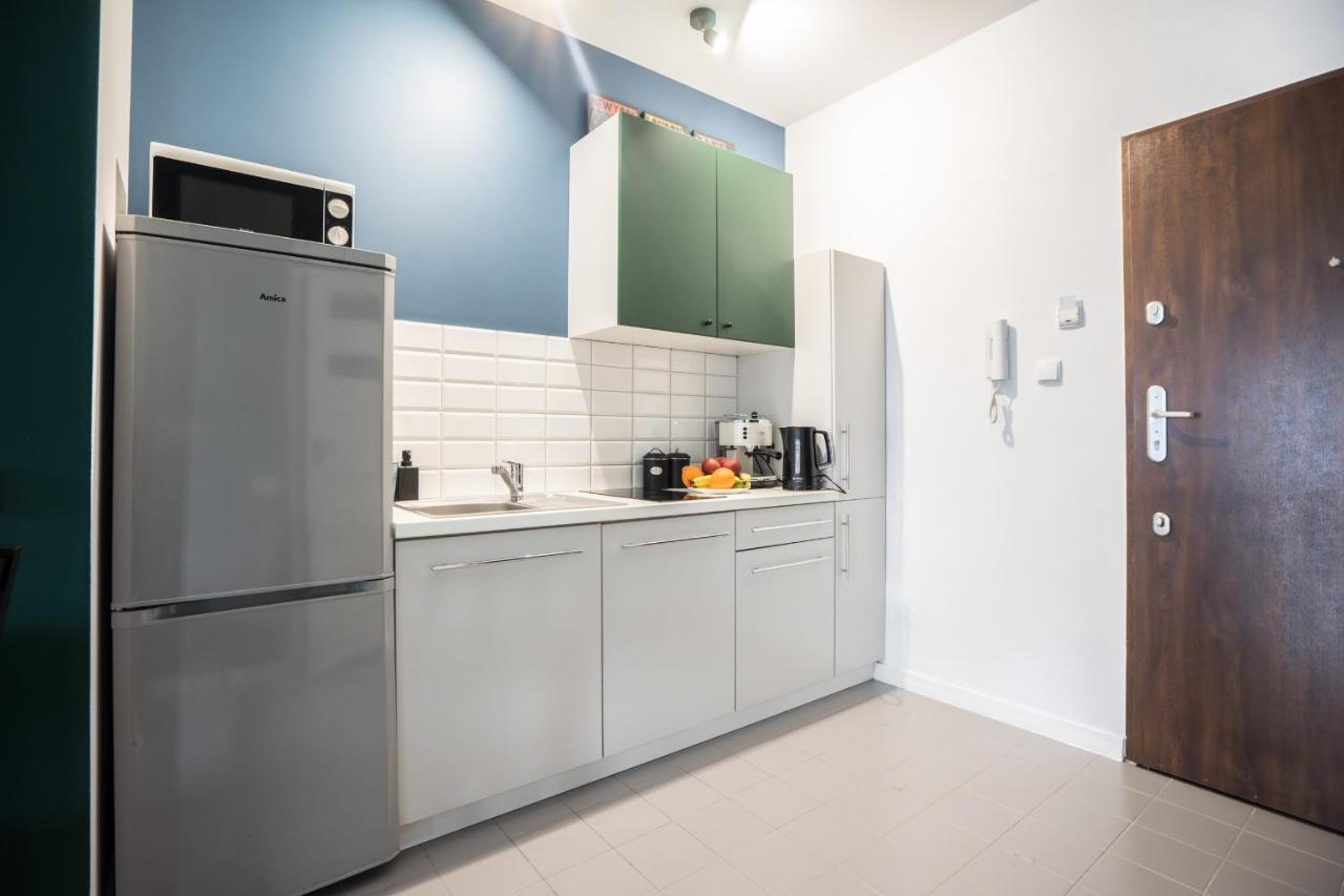 Bizapartments - Modern Flats With Parking Варшава Екстериор снимка