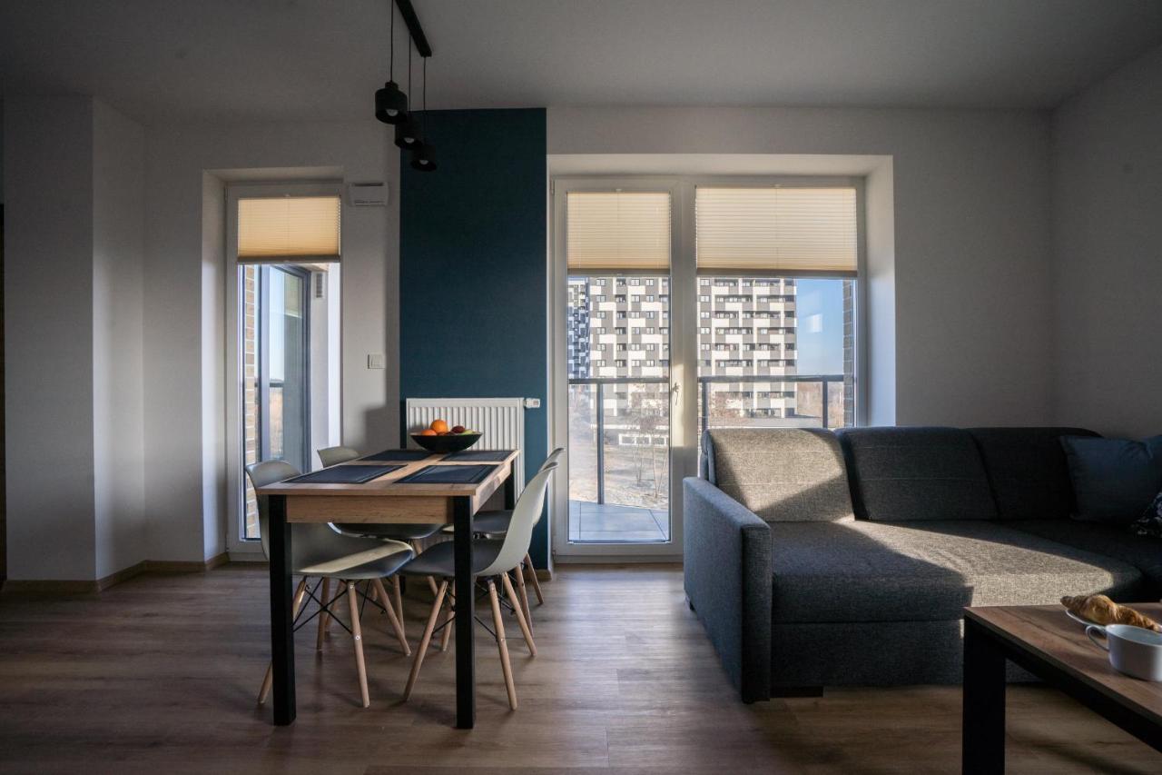Bizapartments - Modern Flats With Parking Варшава Екстериор снимка