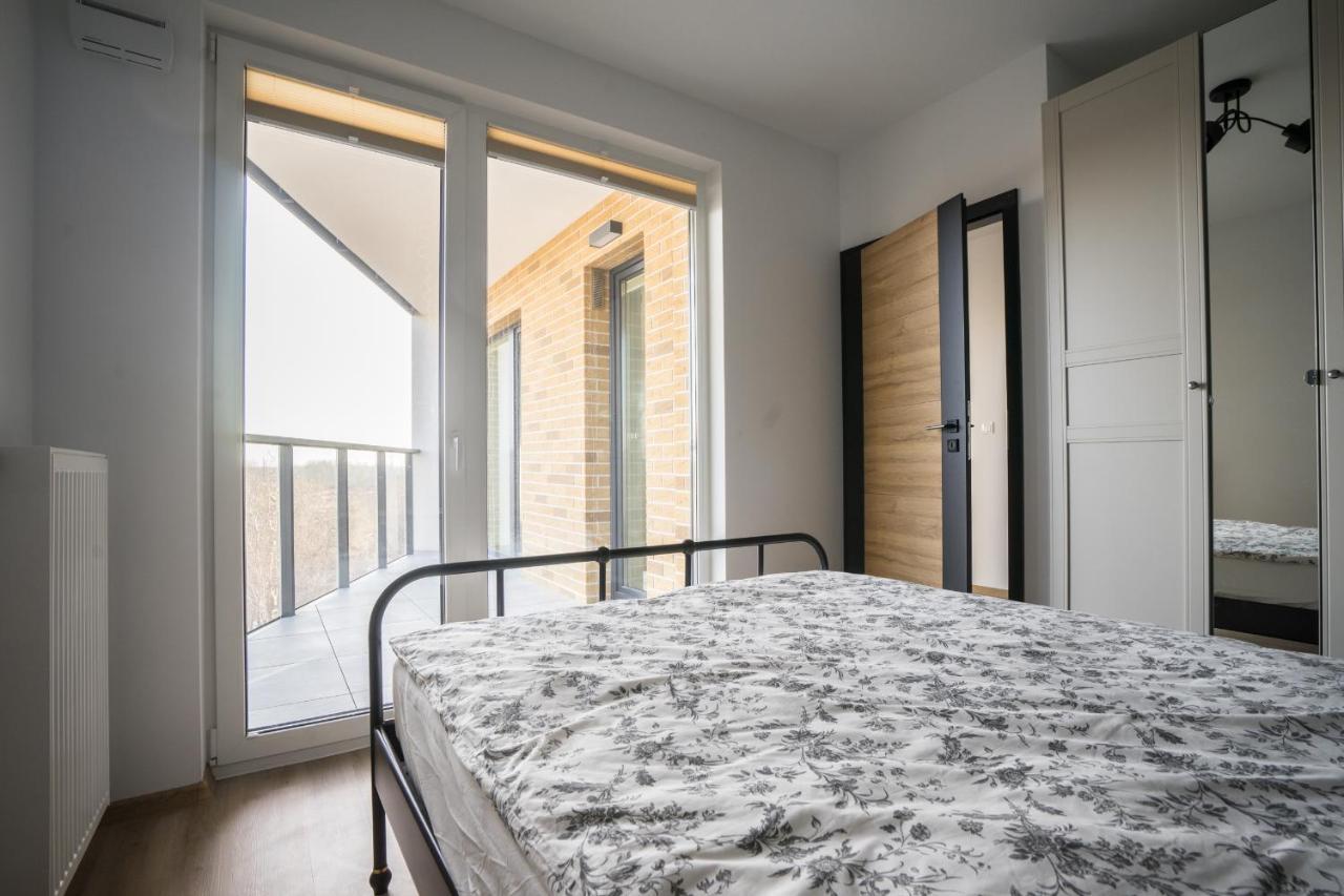 Bizapartments - Modern Flats With Parking Варшава Екстериор снимка