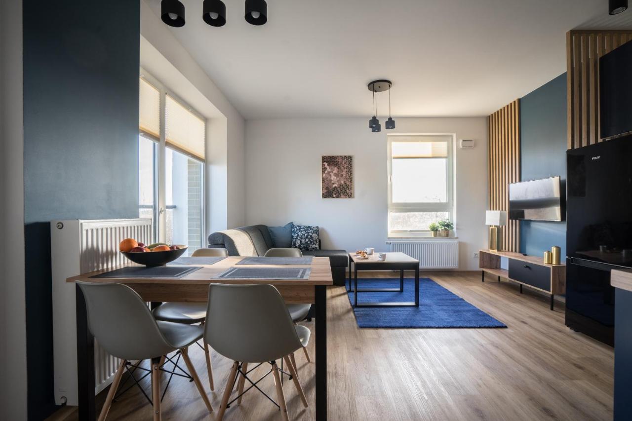 Bizapartments - Modern Flats With Parking Варшава Екстериор снимка