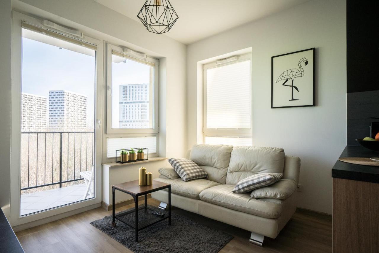 Bizapartments - Modern Flats With Parking Варшава Екстериор снимка